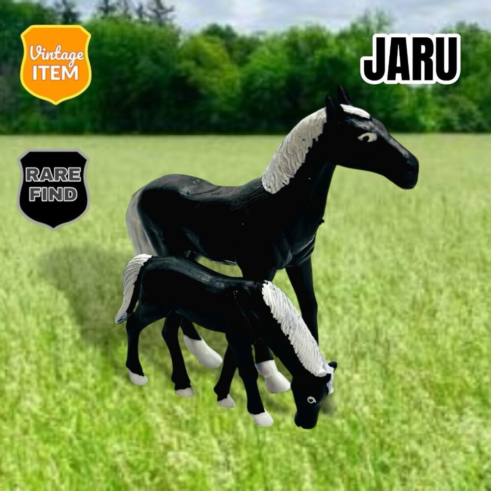 Vintage JARU Black and White Horses. RARE!1